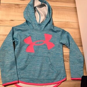 EUC Girls Under Armour Size 5 Hoodie